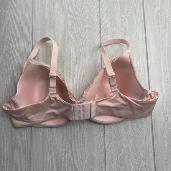 Victoria’s Secret Women's Blush Pink Perfect Coverage Underwire Bra Size 44C - Picture 3 of 13